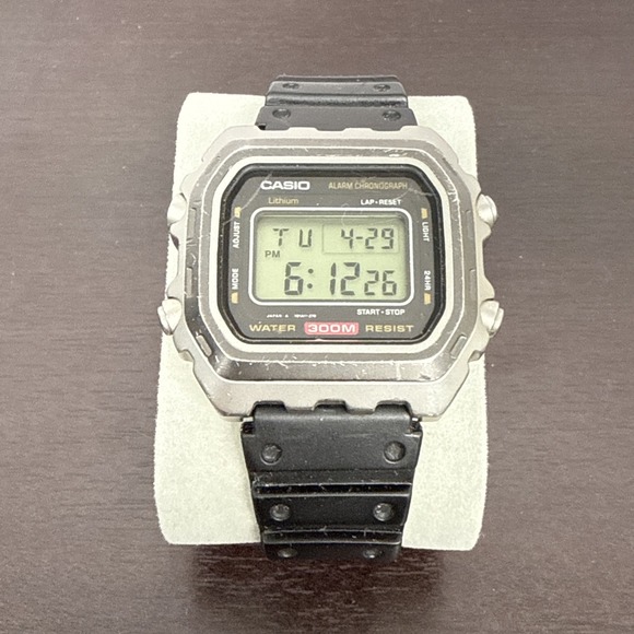 Casio DW-3000 Vintage Diver The Tank LCD Wrist Watch Module 548 300M New Battery - Picture 1 of 13
